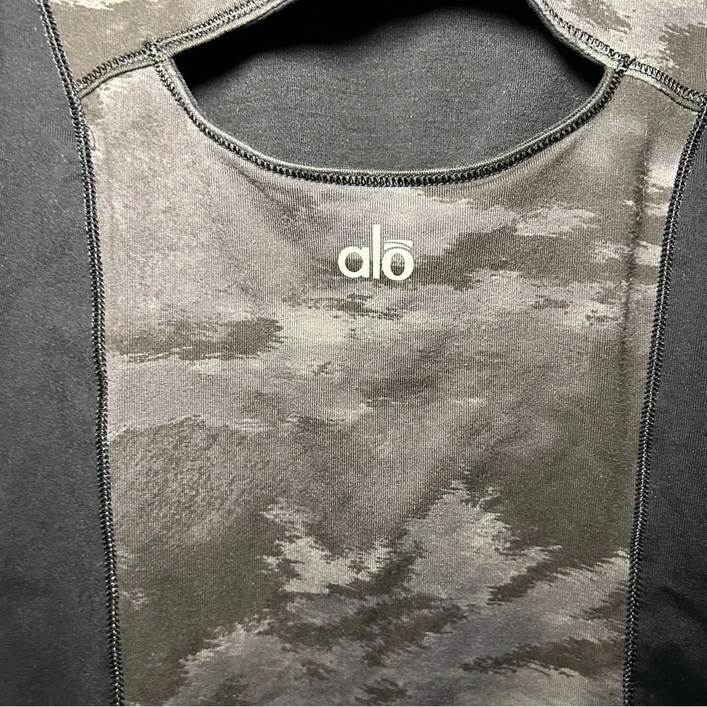 Alo Yoga Black & Gray Camo Athletic Tank Top Size Small